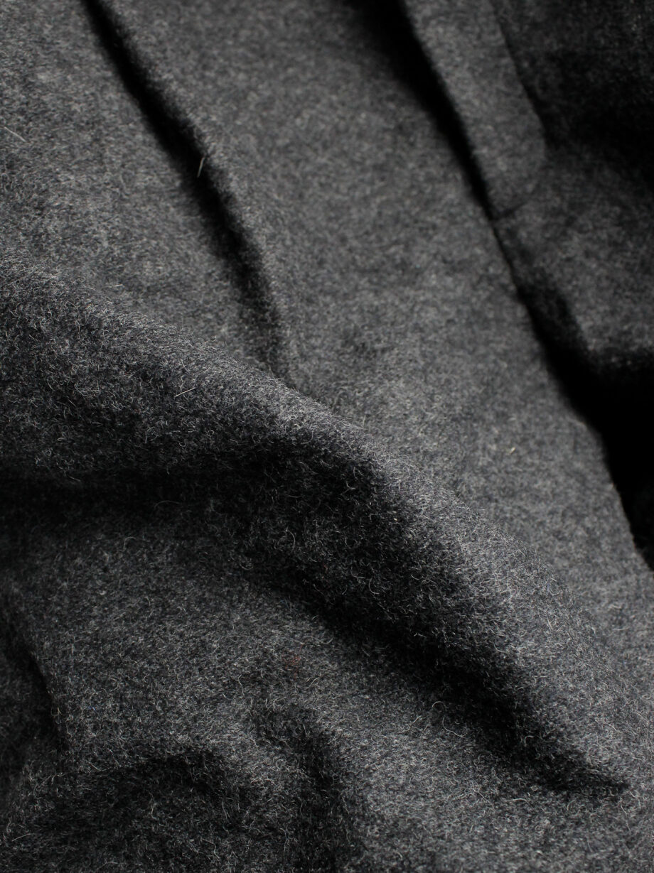 af Vandevorst grey scrunched shorts in felt and metal fall 2015 (10)