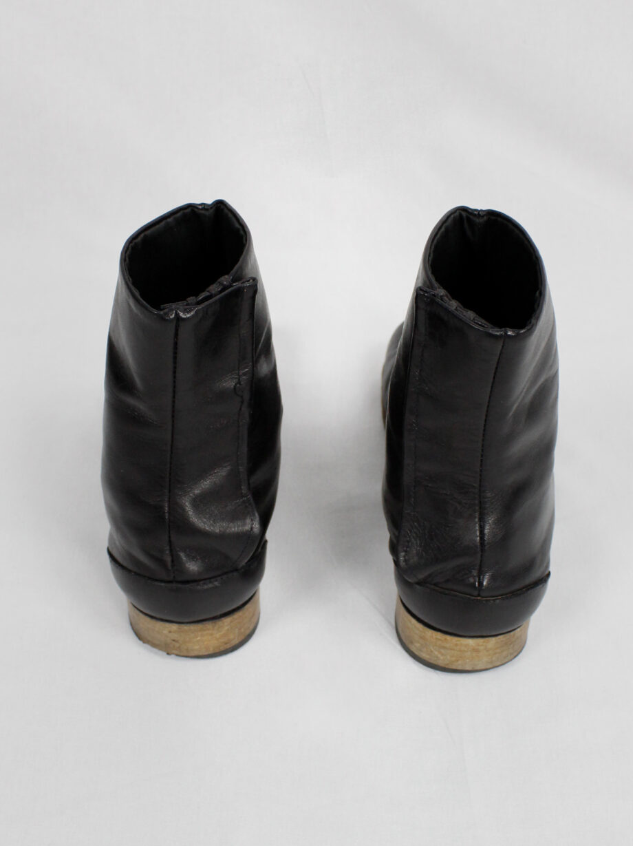 Maison Martin Margiela black leather tabi boots in with low heel fall 1998 (21)
