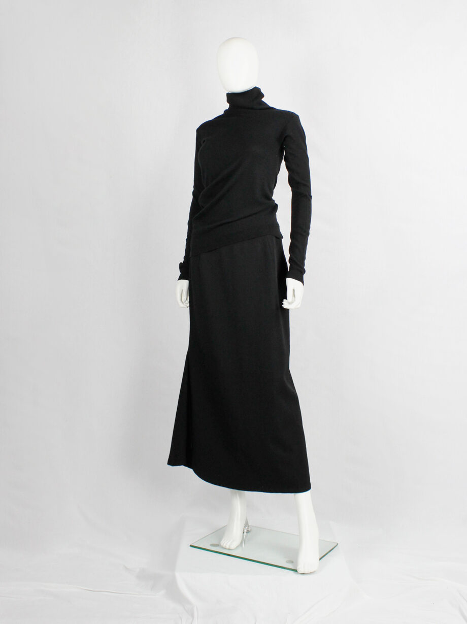 Maison Martin Margiela black turtleneck jumper with curved bodice and sleeves fall 2005 (10)