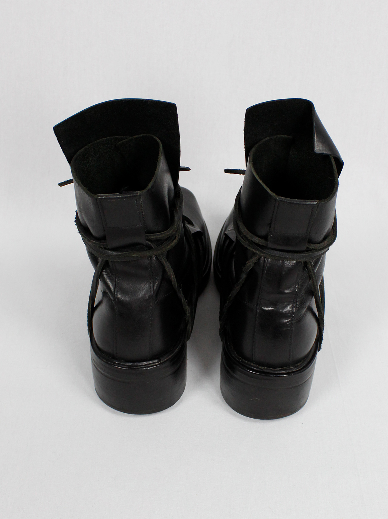 Dirk Bikkembergs black high mountaineering boots with laces through the ...