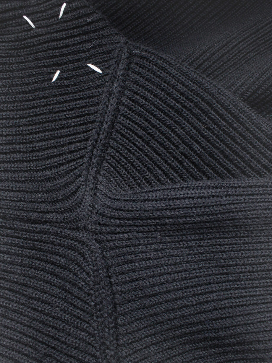 Maison Martin Margiela black flat zipper jumper with extra long neckline fall 1998 (10)