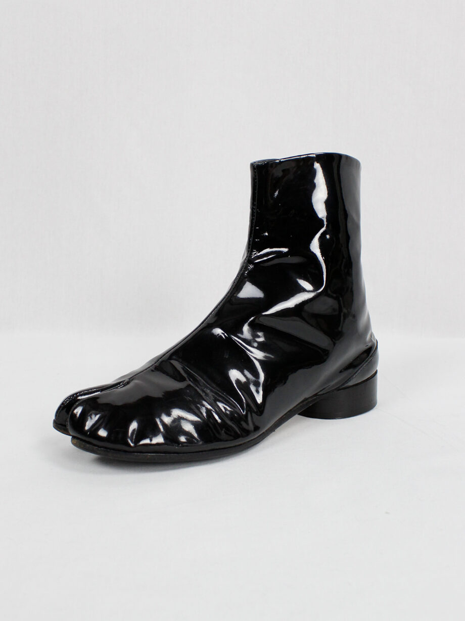 Maison Martin Margiela black tabi boots with cylinder heel 1990s (16)