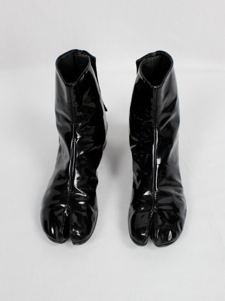 Maison Martin Margiela black tabi boots with cylinder heel 1990s (5)