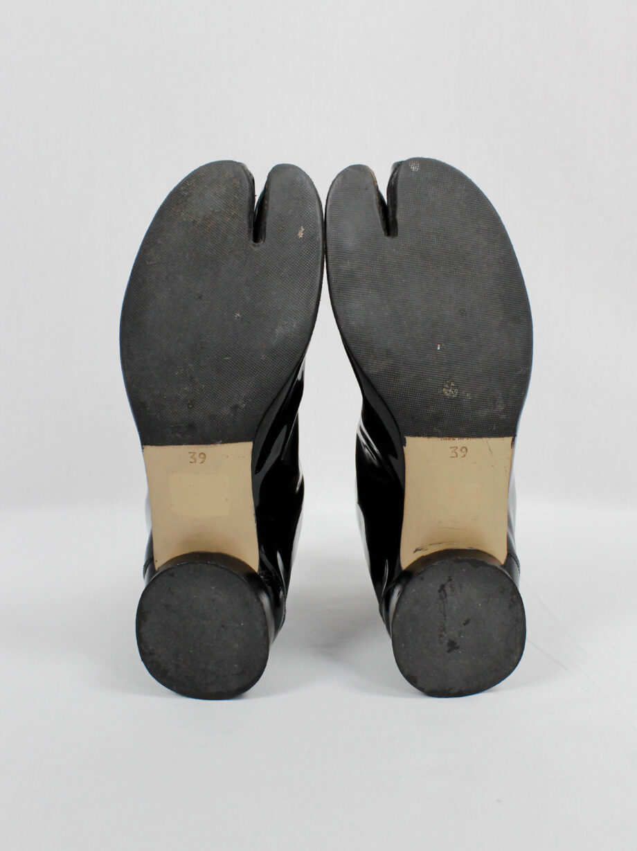 Maison Martin Margiela black tabi boots with cylinder heel 1990s (9)