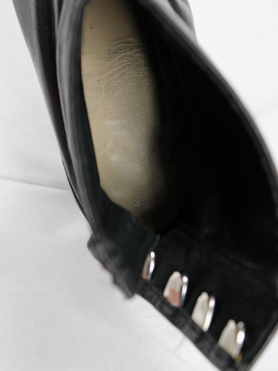 Maison Martin Margiela black tabi boots with cylinder heel 90s (12)