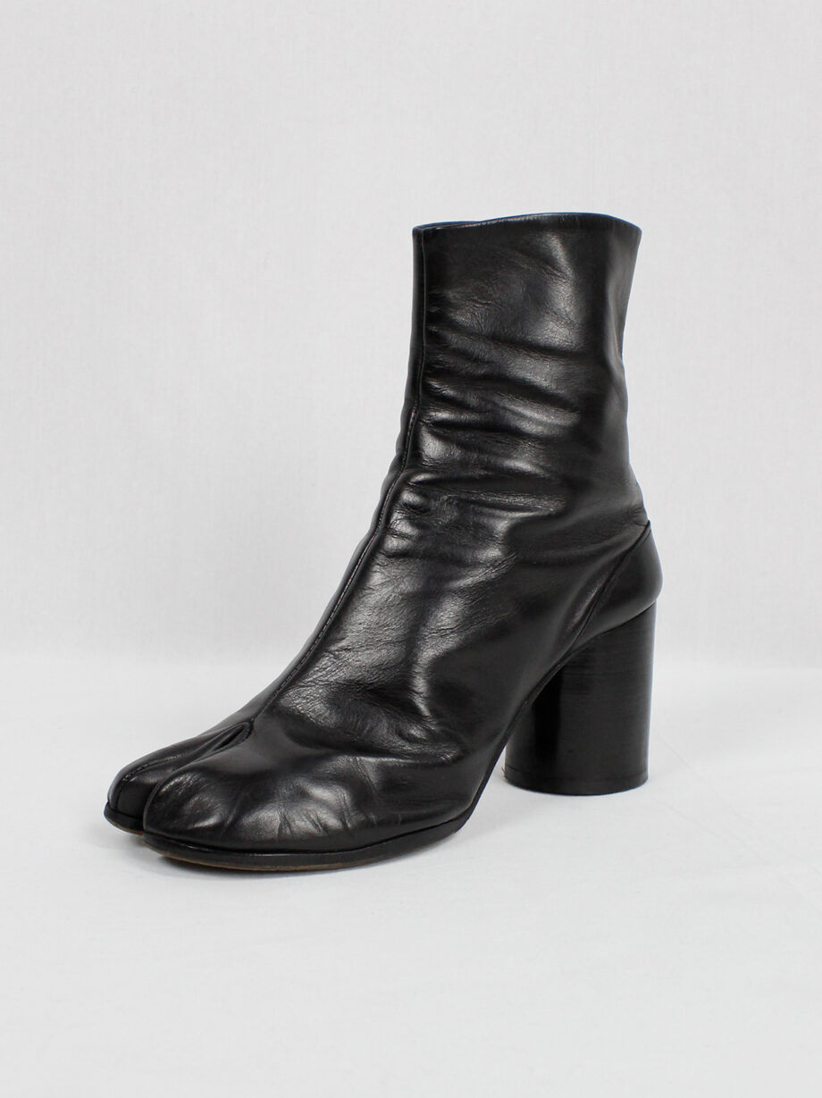 Maison Martin Margiela black tabi boots with cylinder heel 90s (14)
