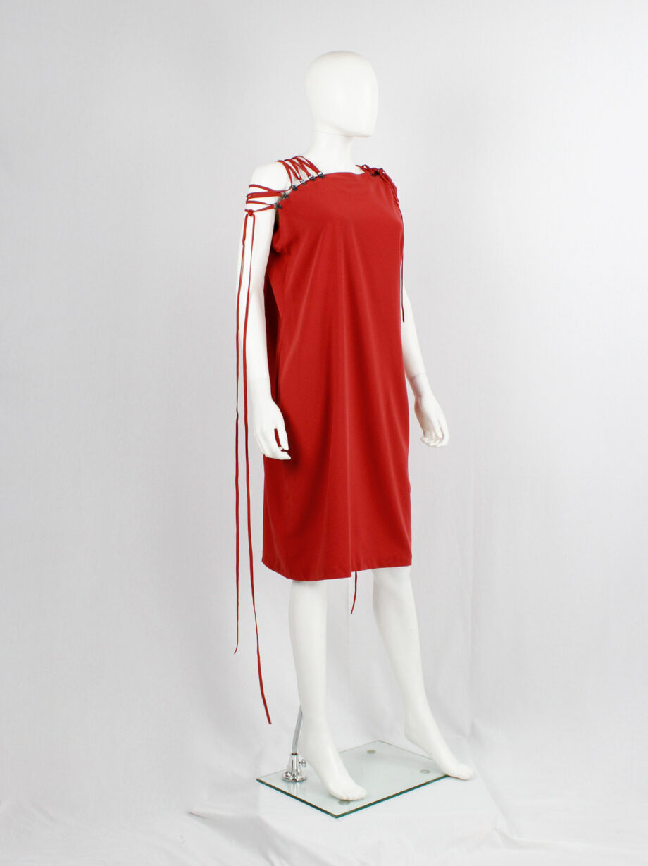 af Vandevorst red one shoulder dress with ring hooks and lacing on the shoulders spring 2012 (3)