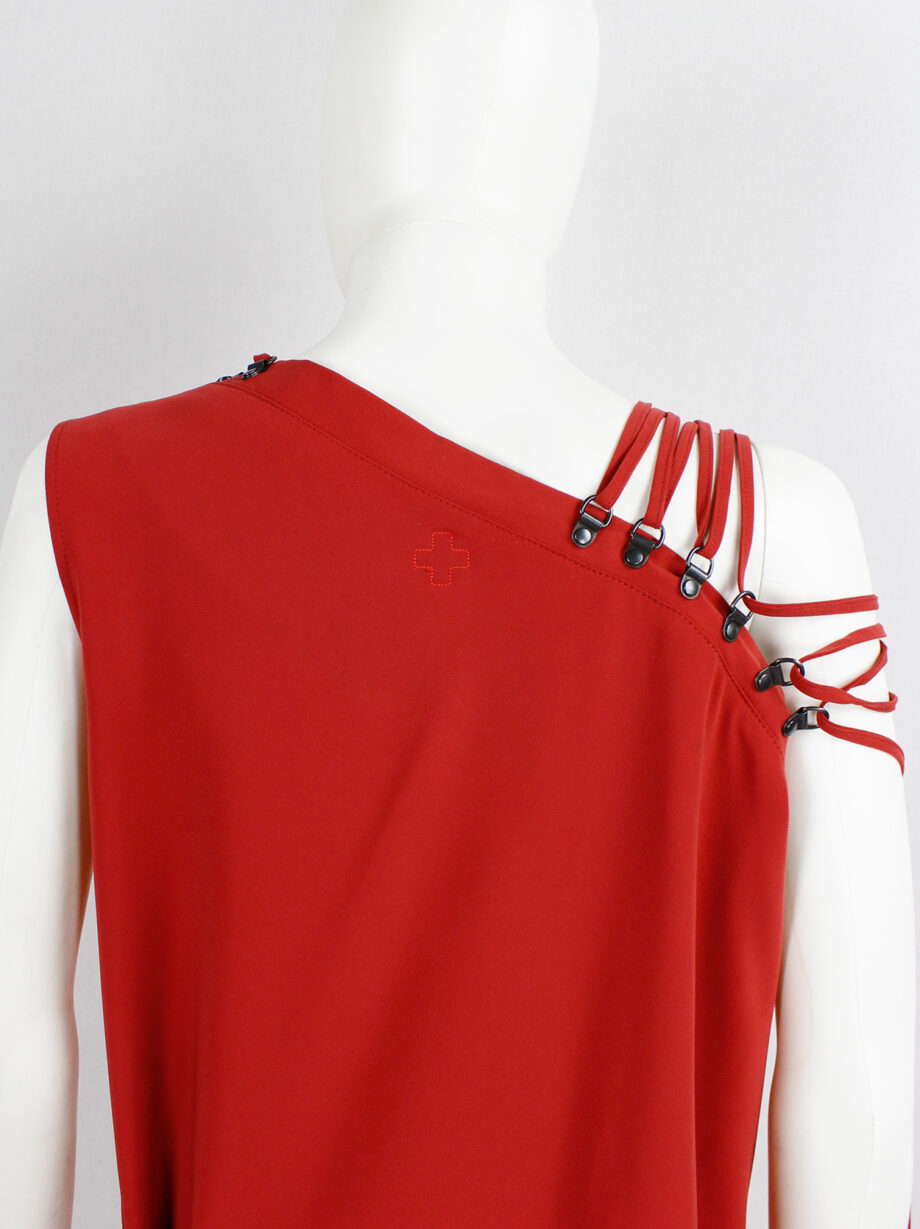 af Vandevorst red one shoulder dress with ring hooks and lacing on the shoulders spring 2012 (6)