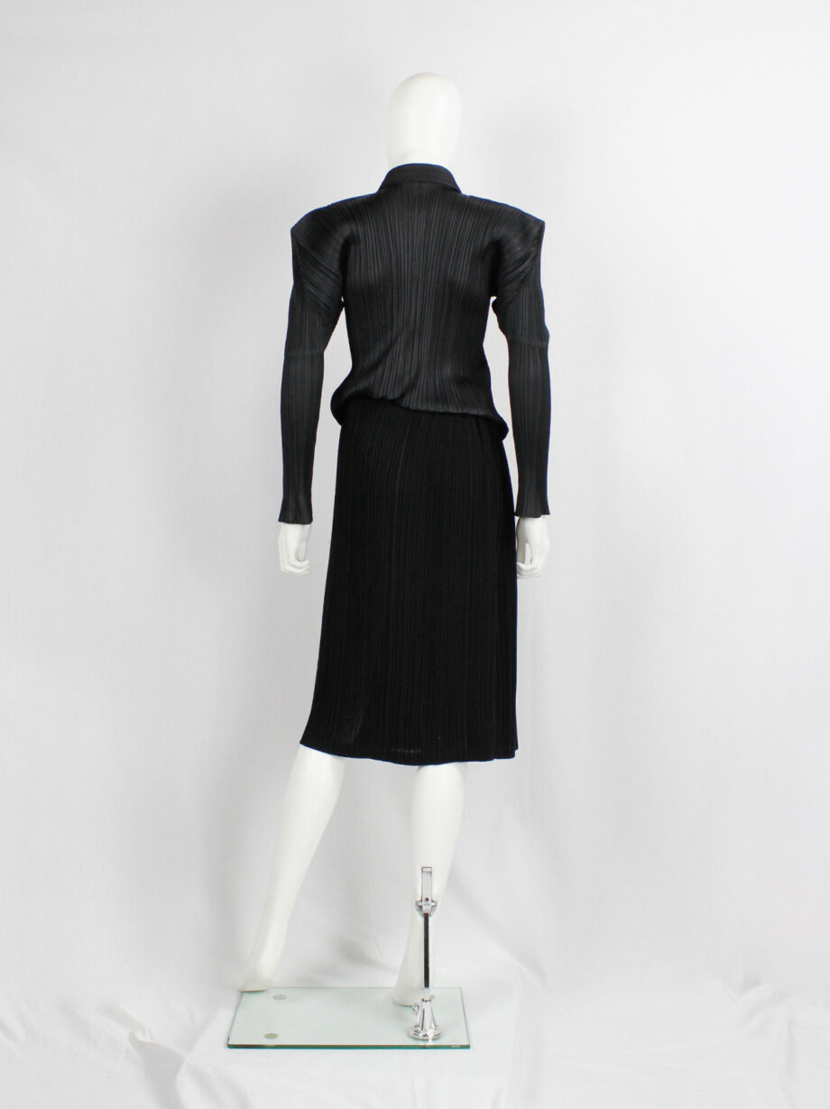 Issey Miyake Fete black straight midi-skirt with fine pressed pleats (6)
