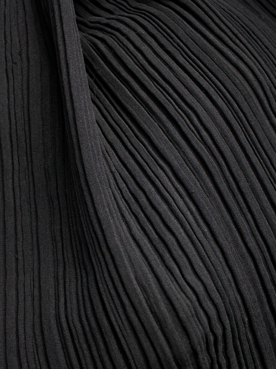 Issey Miyake Fete black straight midi-skirt with fine pressed pleats (7)
