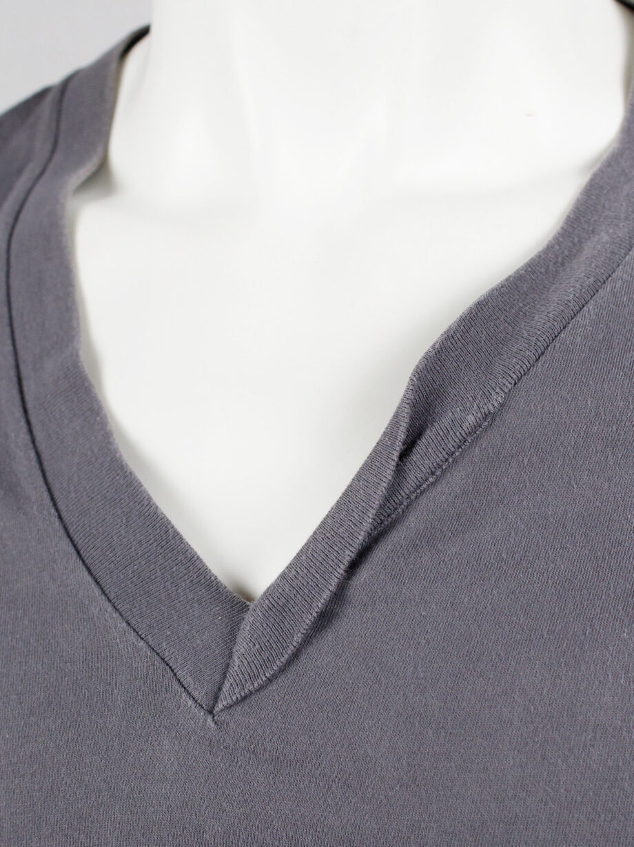 Maison Martin Margiela grey t-shirt with twisted seam on the v-neck spring 2010 (2)