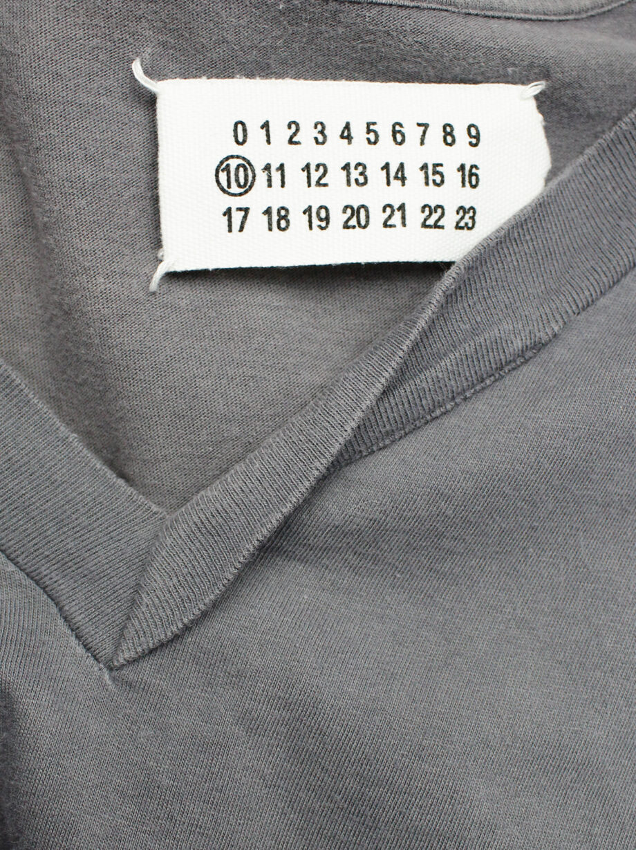 Maison Martin Margiela grey t-shirt with twisted seam on the v-neck spring 2010 (3)