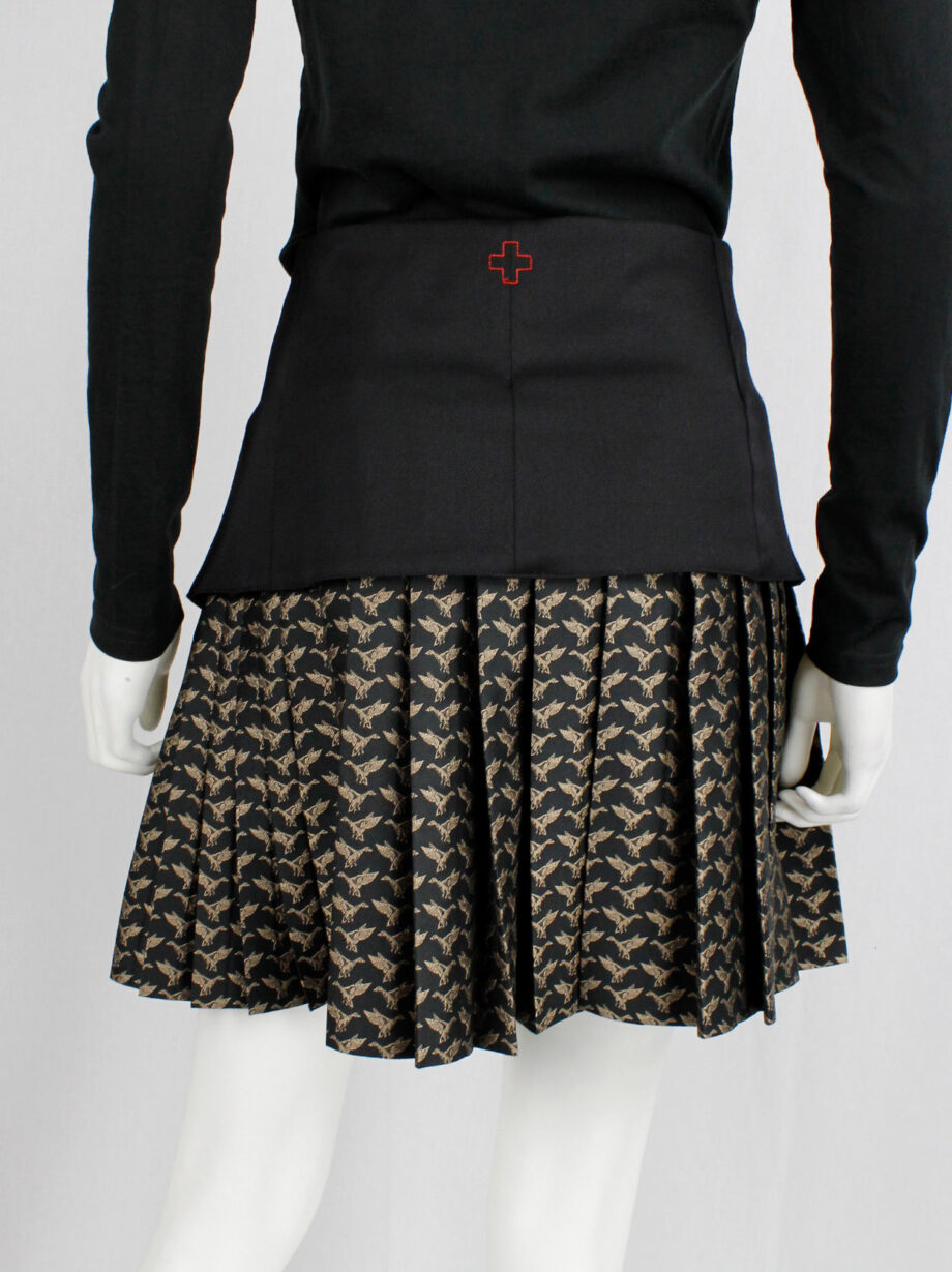 af Vandevorst black deconstructed blazer as a skirt with pleated gold underskirt fall 2016 (9)
