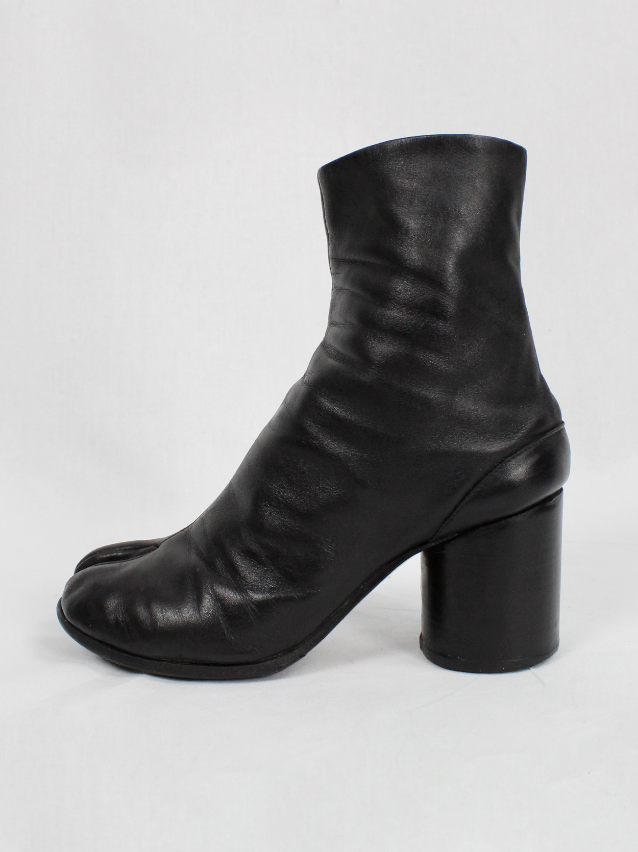 Maison Martin Margiela black tabi boots with cylinder heel (37) — 1990 ...