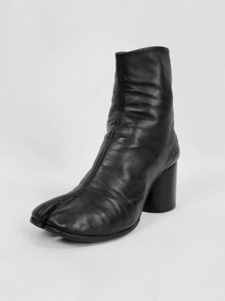 vintage Maison Martin Margiela black tabi boots with cylinder heel 1990s 90s archive (2)