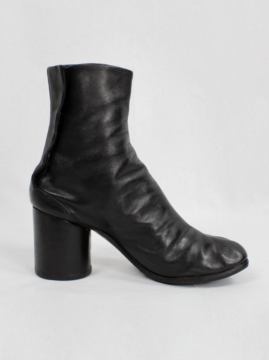 vintage Maison Martin Margiela black tabi boots with cylinder heel 1990s 90s archive (5)