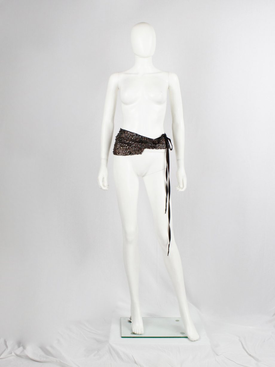 Ann Demeulemeester brown belt embellished with oxidized bronze metal discs fall 2004 (1)