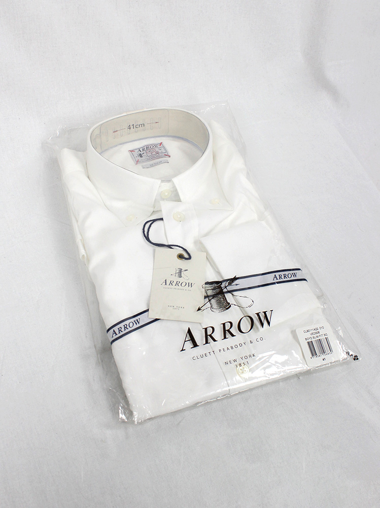 af Vandevorst Arrow white military mens shirt with red cross logo and stitched arrow (5)
