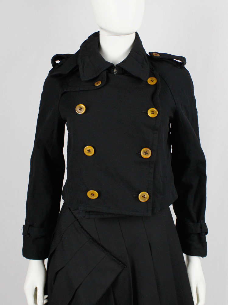 vintage Comme des Garçons black short trenchcoat in wool with orange buttons fall 2011 (2)
