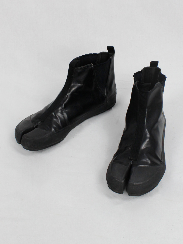 Maison Martin Margiela 6 black flat slip-on tabi boots spring 2003 (10)
