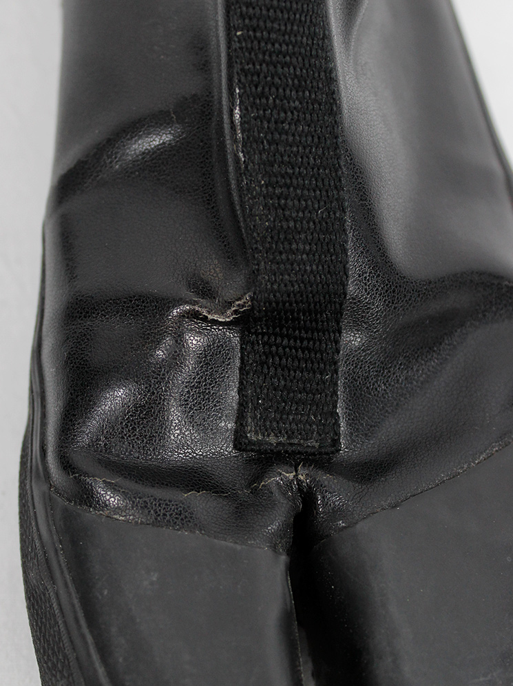 Maison Martin Margiela 6 black flat slip-on tabi boots spring 2003 (17)
