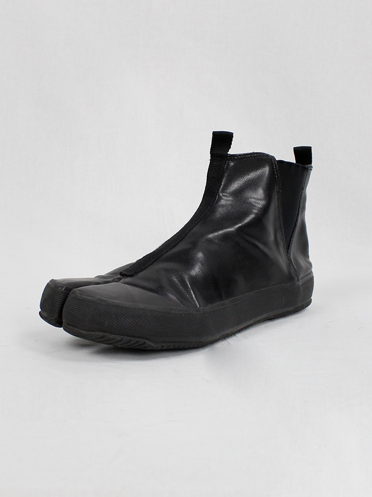 Maison Martin Margiela 6 black flat slip-on tabi boots spring 2003 (3)