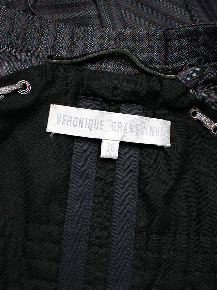 Veronique Branquinho grey blazer with corset lacing on the shoulders spring 2003 (10)