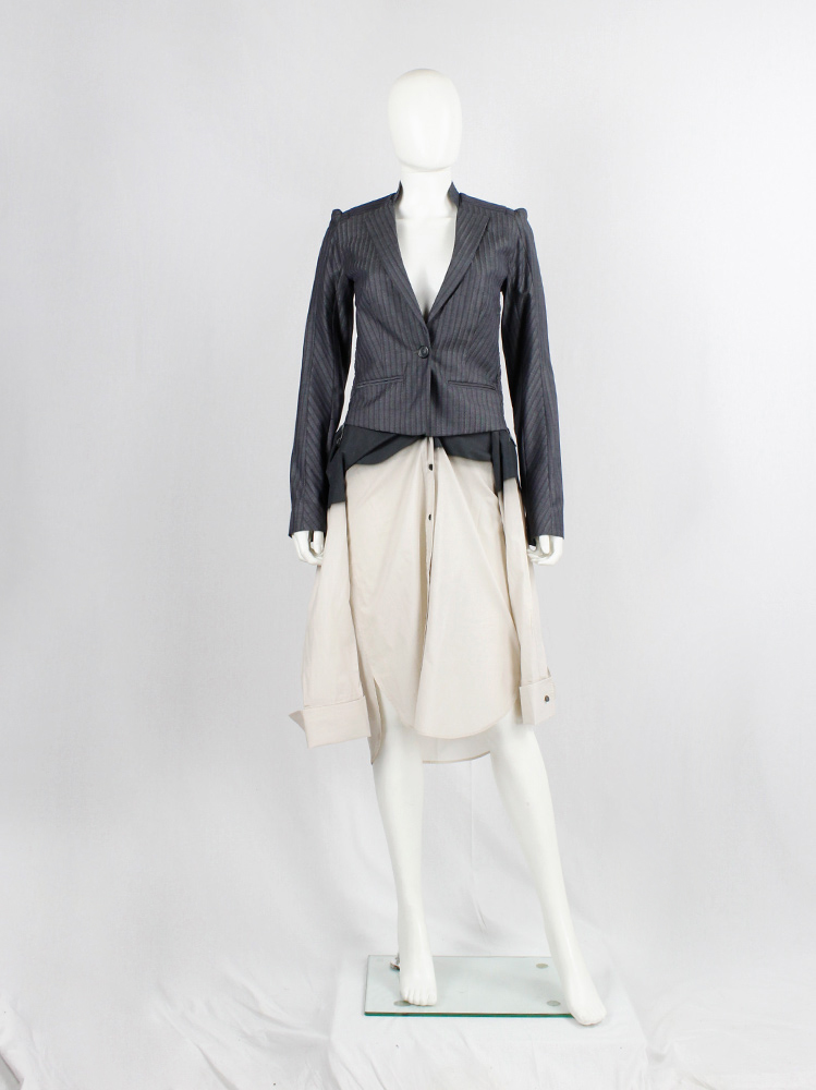 Veronique Branquinho grey blazer with corset lacing on the shoulders spring 2003 (16)