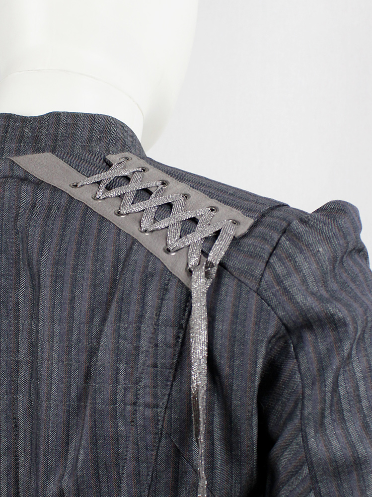 Veronique Branquinho grey blazer with corset lacing on the shoulders spring 2003 (4)