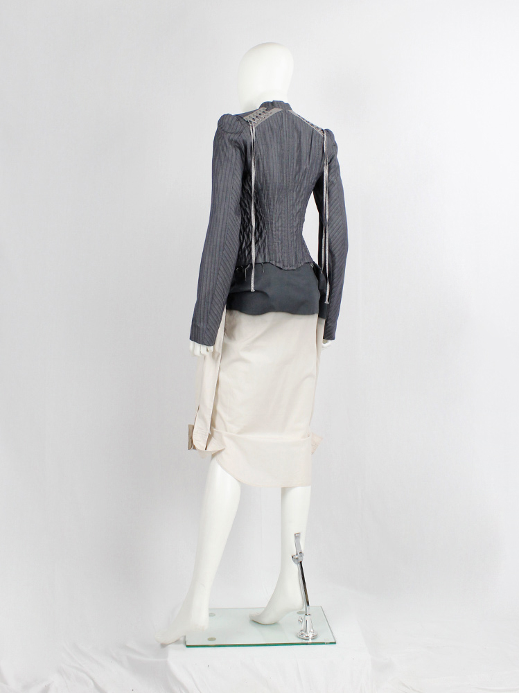 Veronique Branquinho grey blazer with corset lacing on the shoulders spring 2003 (7)
