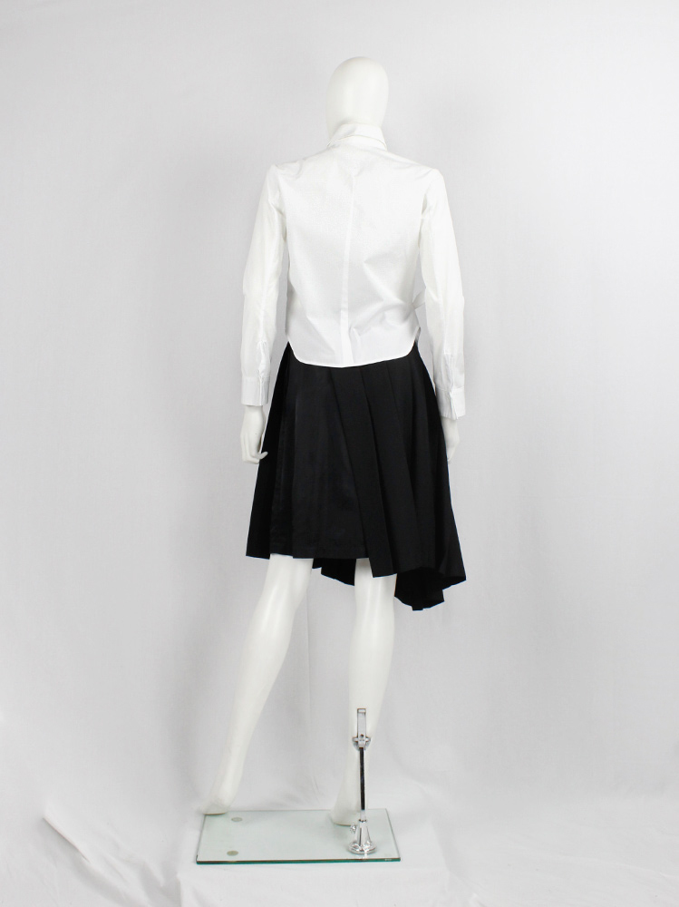 vintage Yohji Yamamoto white diagonal shirt with longer button strip and draped hem (12)