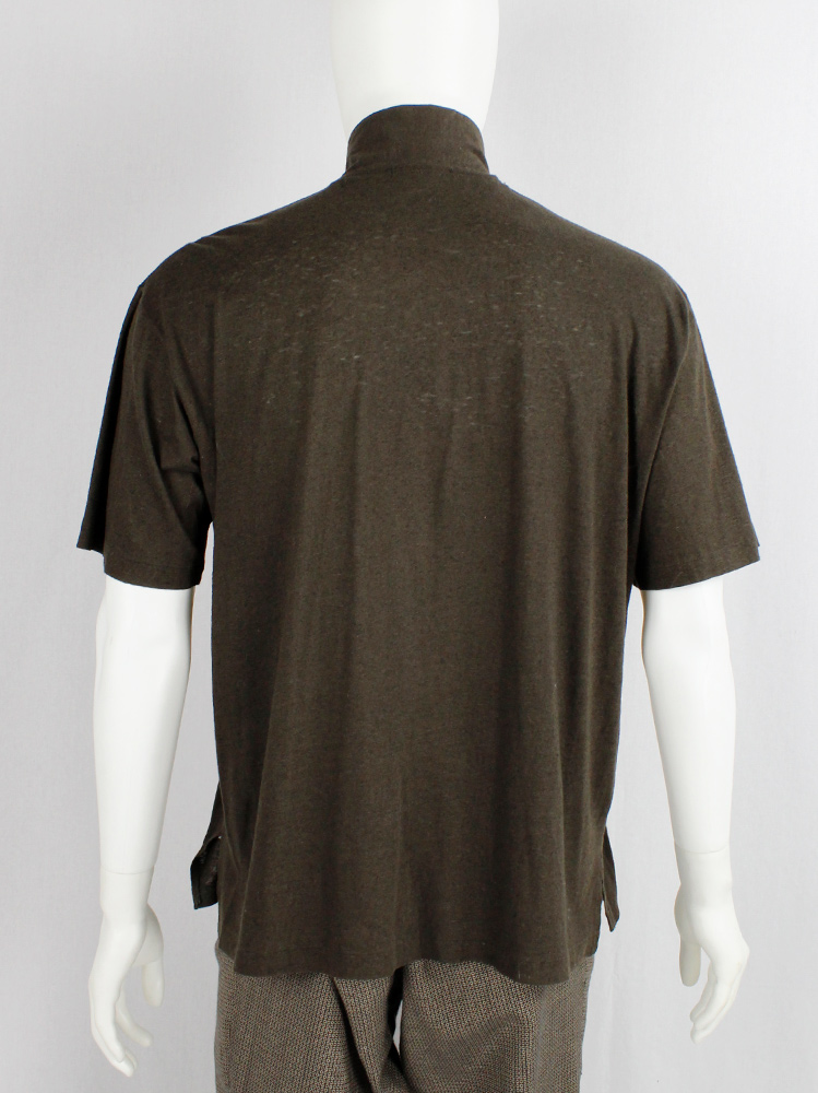 Ys for Men brown polo shirt with contrasting buttons and standing Mao collar 1980s (4)
