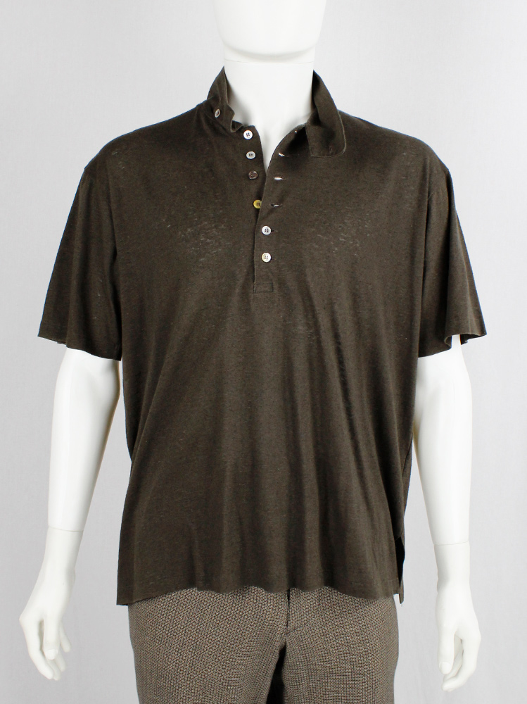 Ys for Men brown polo shirt with contrasting buttons and standing Mao collar 1980s (9)