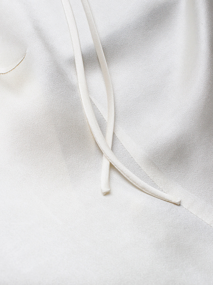 vintage Maison Martin Margiela REPLICA of a 1960s white top which buttons on the back spring 2005 (13)