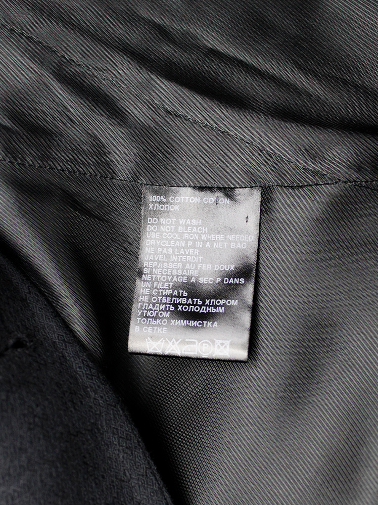 Ann Demeulemeester black cutaway jacket with overlapping front neckline spring 2007 (16)