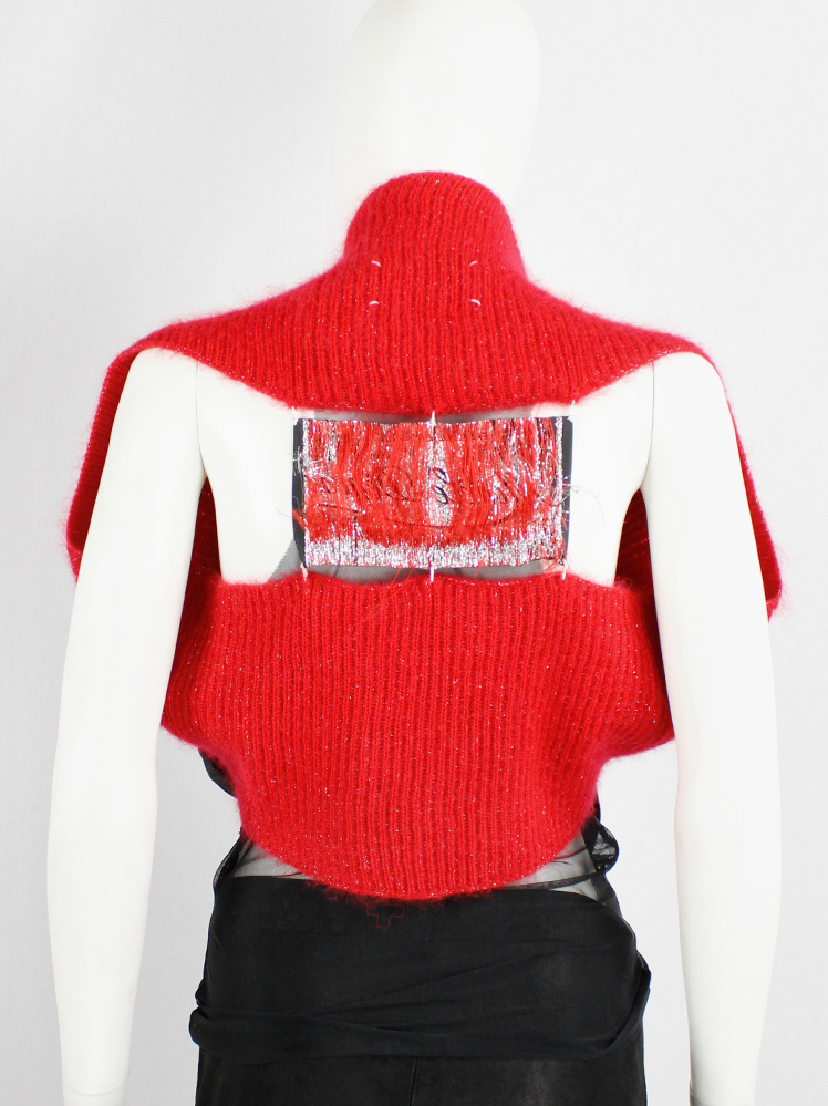 vintage Maison Martin Margiela red knit bolero with oversized Modele depose label fall 2004 (6)