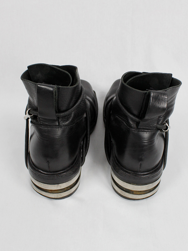 Dirk Bikkembergs black mountaineering boots with metal heel and elastics fall 1996 (22)