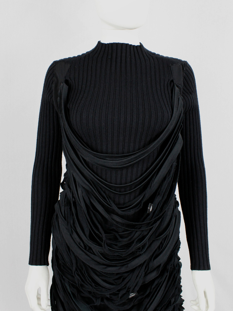 Undercover black knit dress with mock turtleneck and wrapped in shredded t-shirt straps spring 2006 (17)