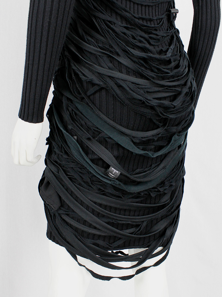 Undercover black knit dress with mock turtleneck and wrapped in shredded t-shirt straps spring 2006 (6)