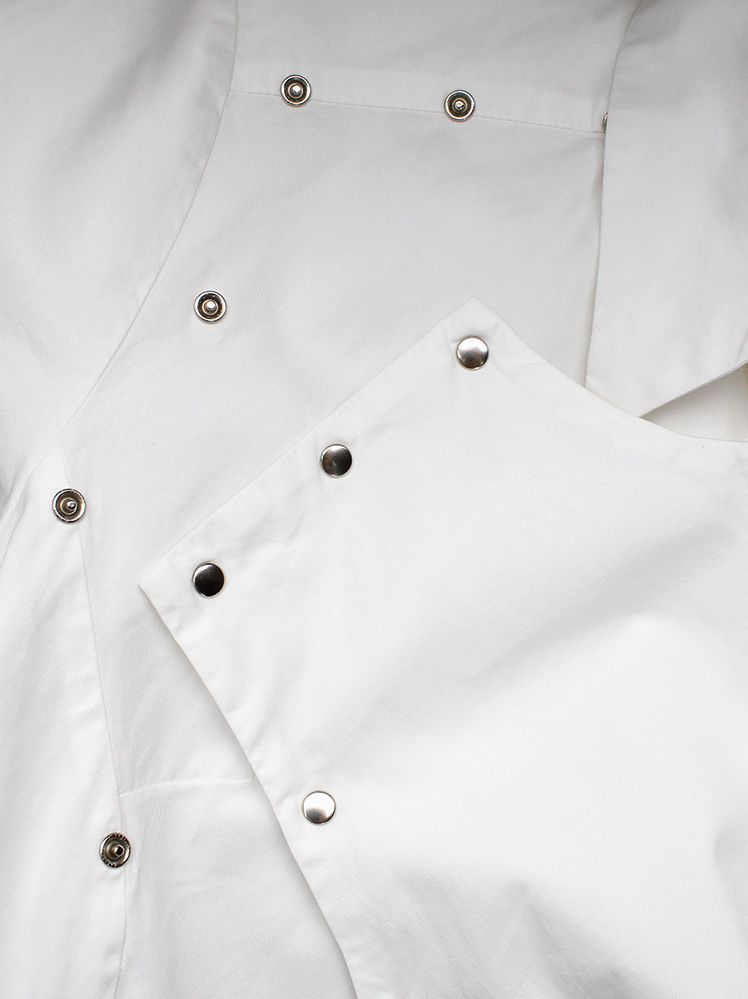 vintage AF Vandevorst white shirt with silver studs and removable front panel fall 1998 (10)