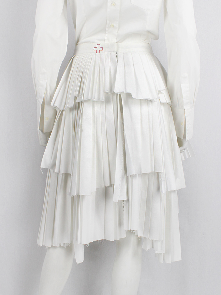 vintage Vandevorst white layered skirt with multiple pleated panels spring 2004 (7)