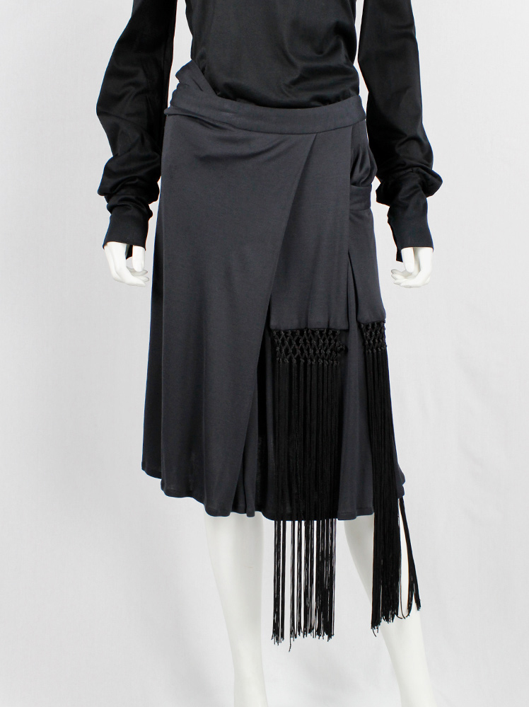 vintage Veronique Branquinho dark grey skirt with panels of macramé decoration and fringes spring 2007 (1)