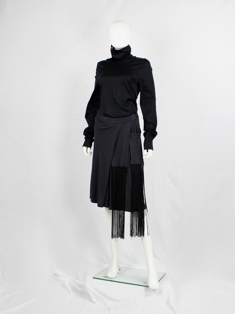 vintage Veronique Branquinho dark grey skirt with panels of macramé decoration and fringes spring 2007 (5)