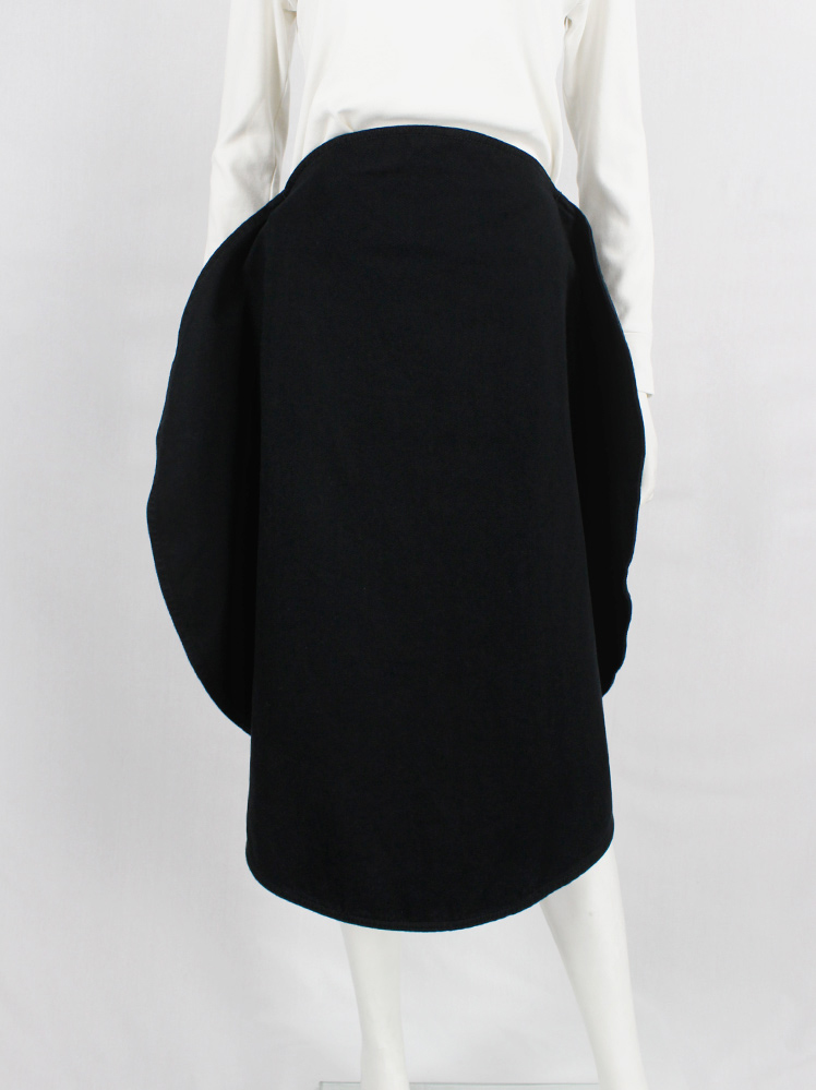 vintage Maison Margiela MM6 black denim skirt made of a two-dimensional circle fall 2020 (1)