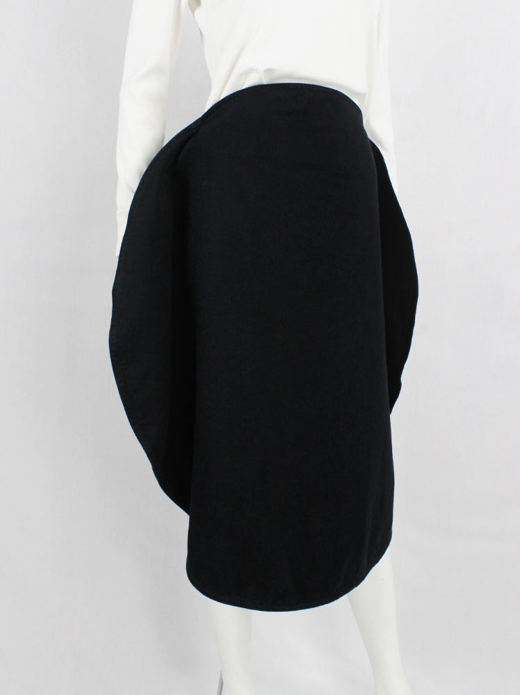 vintage Maison Margiela MM6 black denim skirt made of a two-dimensional circle fall 2020 (2)