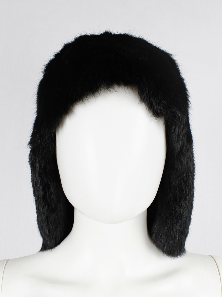 vintage Maison Martin Margiela x BLESS black fur wig made of recycled fur coats fall 1997 (13)