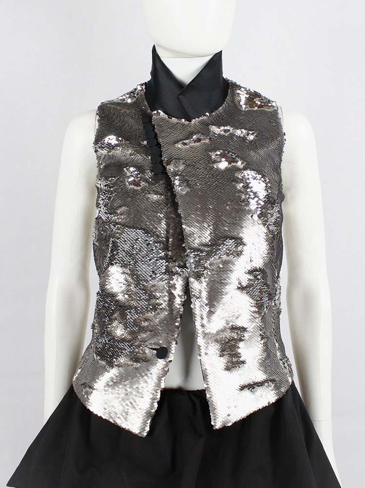 a f Vandevorst silver waistcoat with black wedding garment details spring 2017 (13)