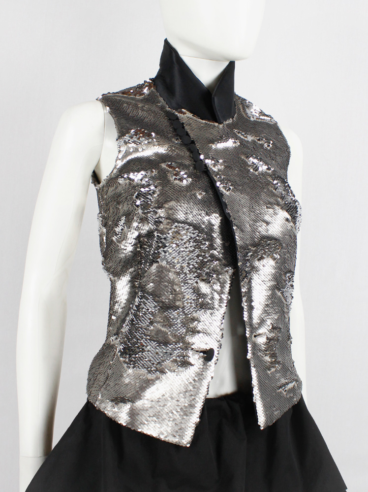 a f Vandevorst silver waistcoat with black wedding garment details spring 2017 (15)