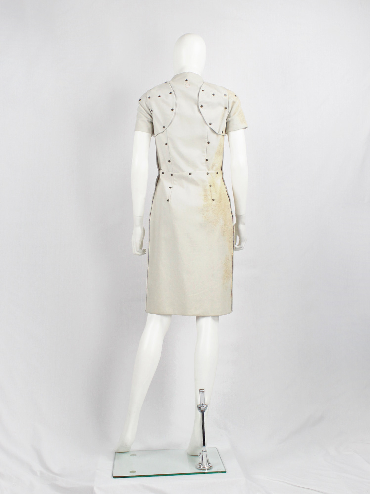 vintage AF Vandevorst beige studded dress decorated with beach sand runway spring 2014 (10)