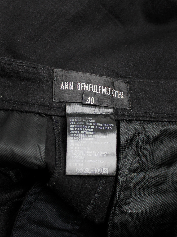 vintage Ann Demeulemeester black cropped trousers with button closures at the ankles (7)